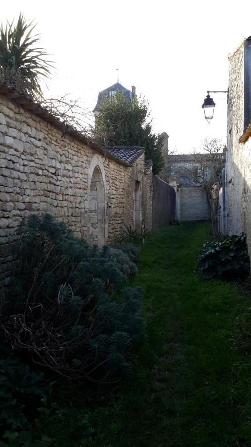 Les Jardins De Clerjotte Bed & Breakfast Saint-Martin-de-Ré Екстериор снимка